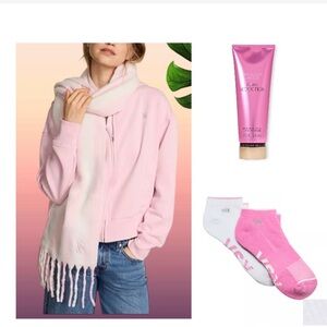 Victoria's Secret Heritage Stripe Scarf Set